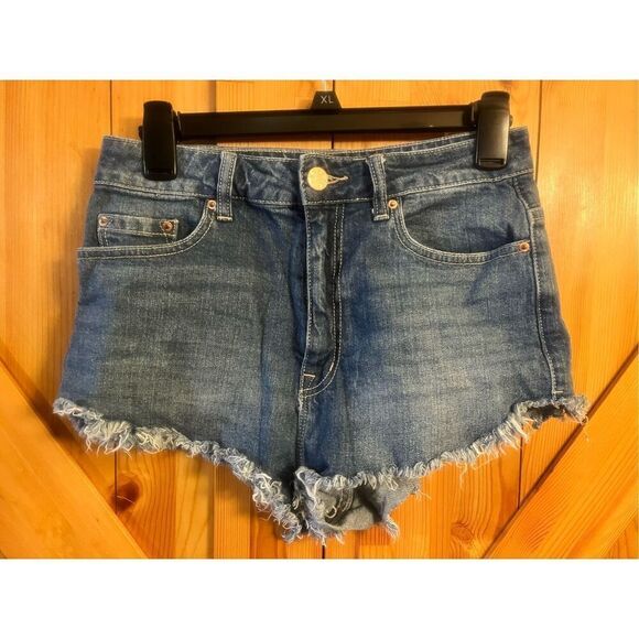 BDG Shorts Size 28 Super High Rise Dolphin Fray Cotton Urban Outfitters (4044) - Picture 1 of 4